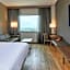 AC Hotel by Marriott Atlanta Airport Gateway