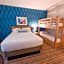 Howard Johnson by Wyndham Anaheim Hotel & Water Playground