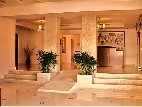Mosaic City Hotel