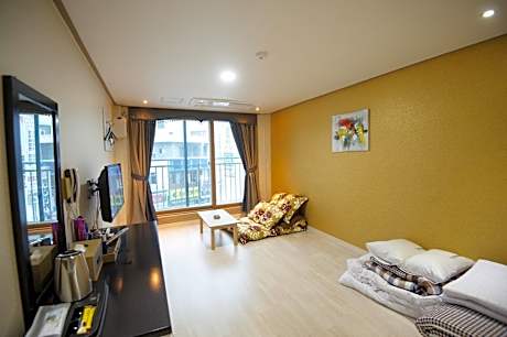 Korean-Style Standard Family Room