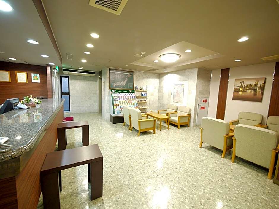 Hotel Route-Inn Toyama Ekimae