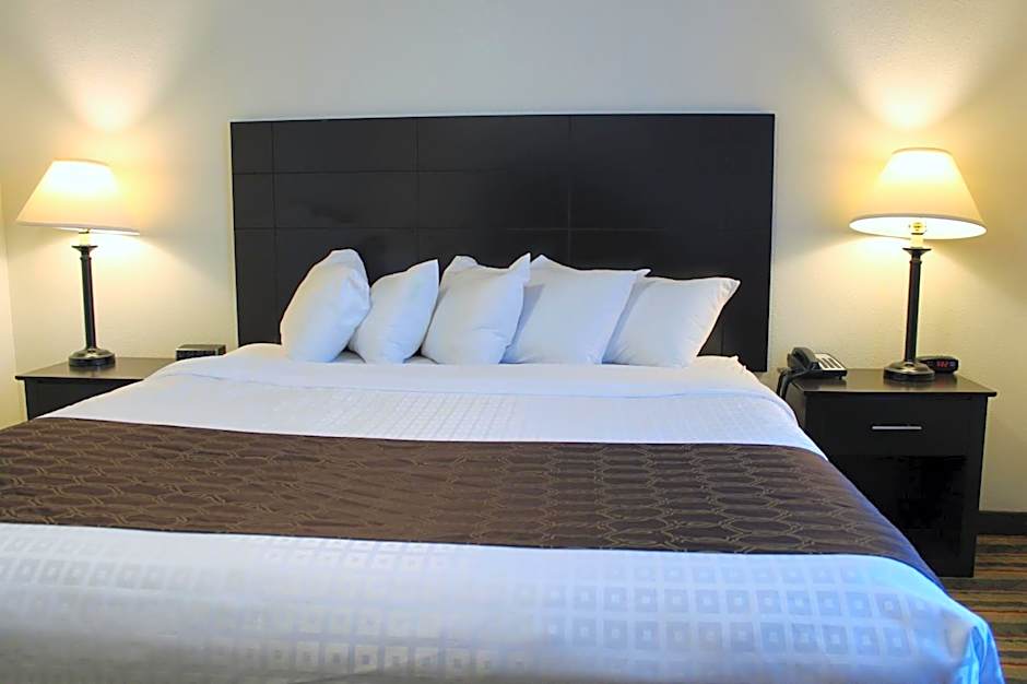 Best Western Visalia Hotel