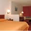 Econo Lodge Inn & Suites Forest