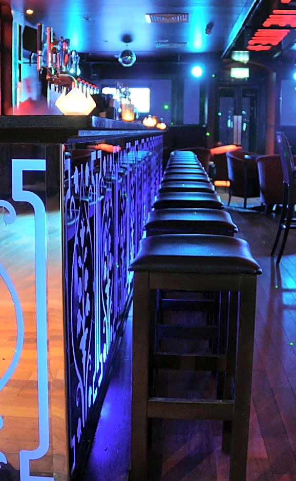 The Shirley Arms Hotel