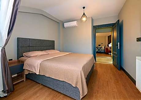 One-Bedroom Loft Apartment with Balcony