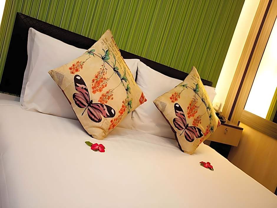 iCheck inn Chill Patong