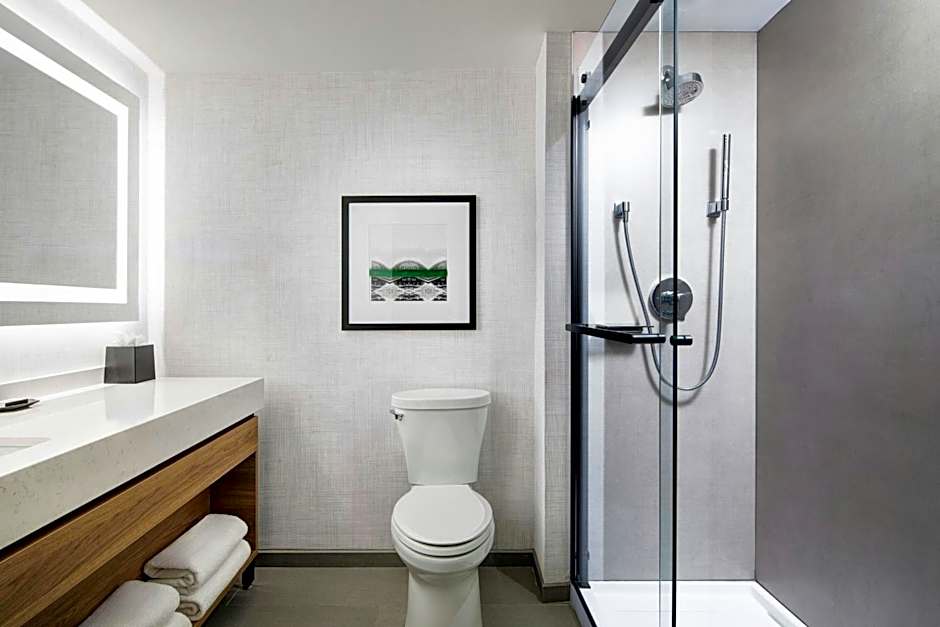 Sheraton Westport Chalet Hotel St. Louis