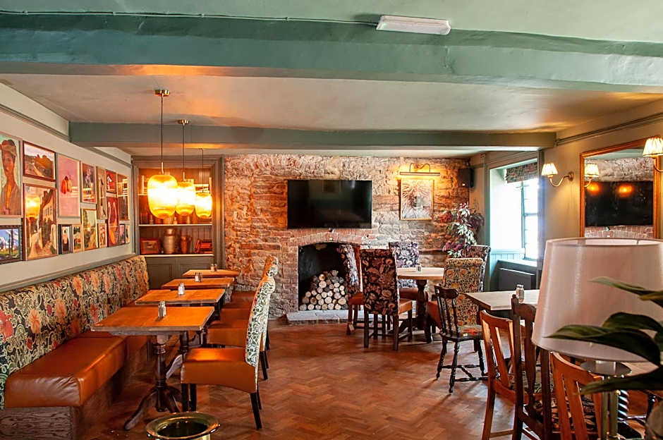 George Inn, Mere