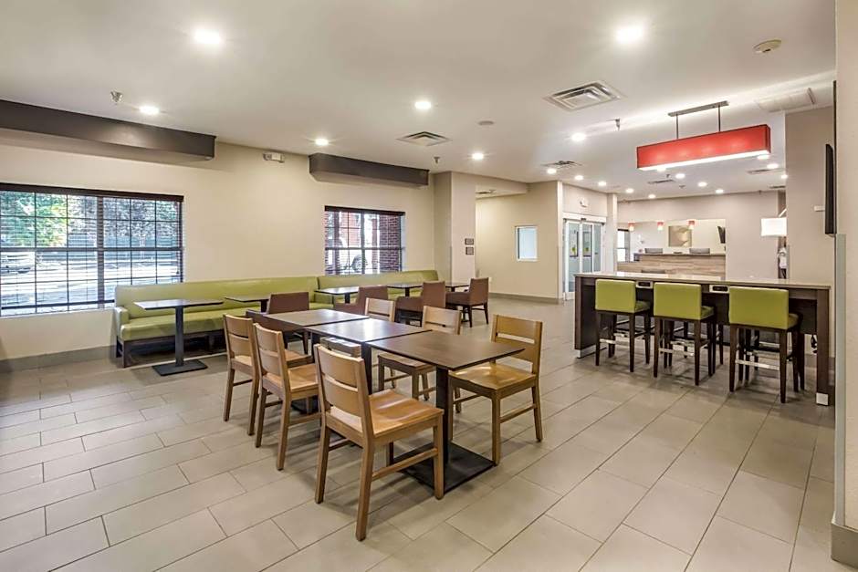 Comfort Inn & Suites Fairburn - Atlanta Southwest