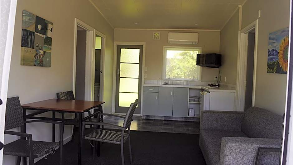 Apple Motor Inn