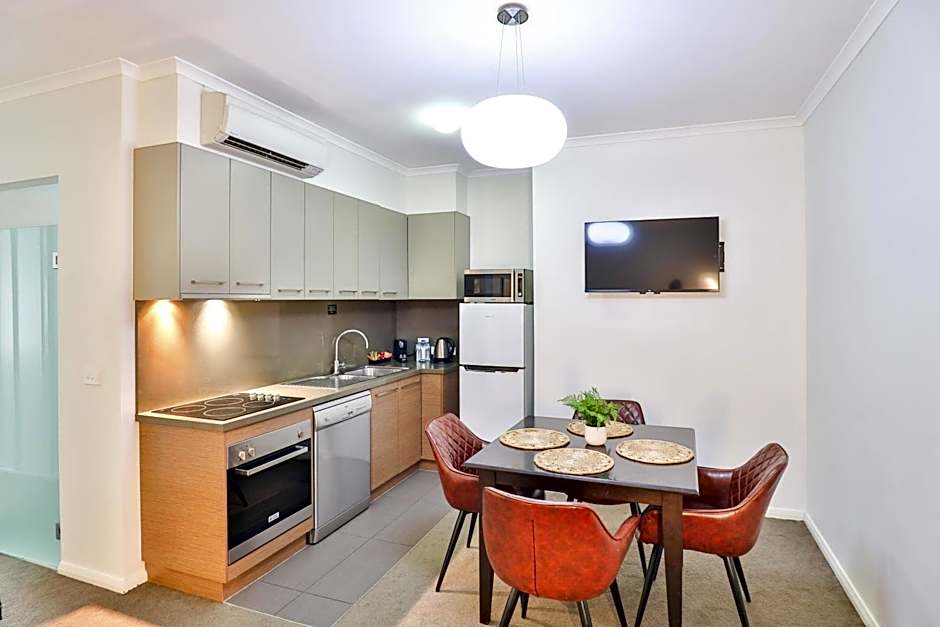 Indulge Apartments - Ontario