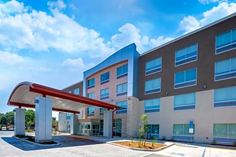 Holiday Inn Express And Suites Chico By IHG