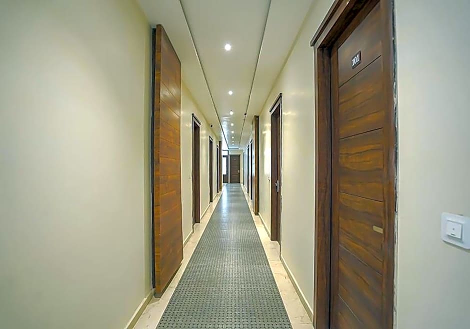 FabHotel Prime Empire