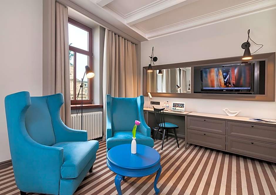 PANORAMA Lviv Hotel