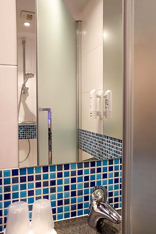 Holiday Inn Express Toulouse Airport By IHG