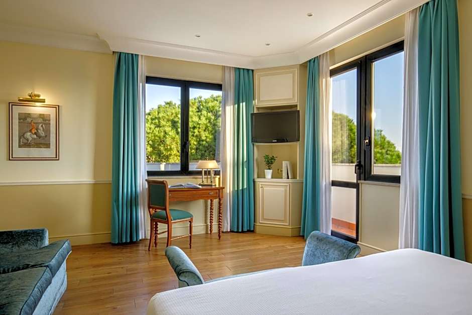 Photo 1 of 4 of Junior Suite