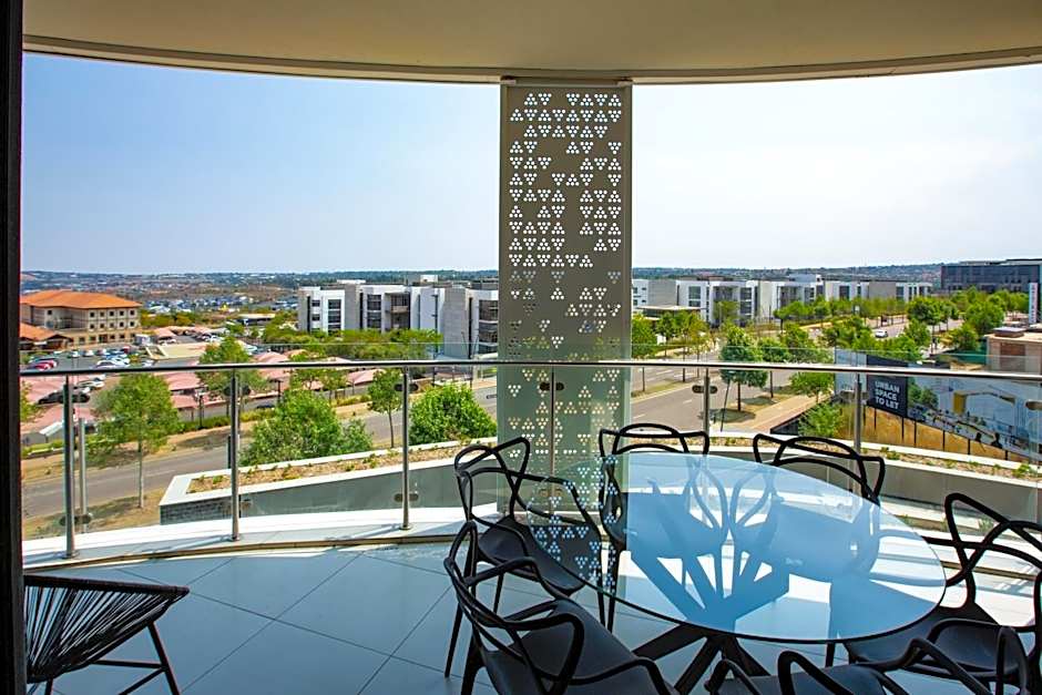 Ellipse Waterfall Executive Apartments