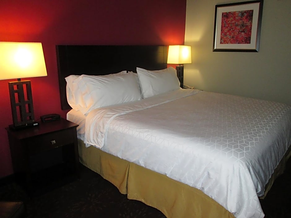 Holiday Inn Express Hotels Cloverdale (Greencastle) By IHG