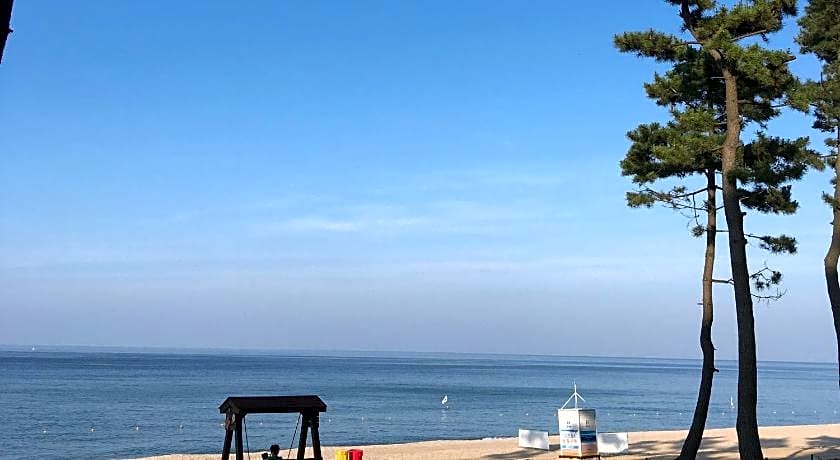 Gyeongpo Soo Hotel