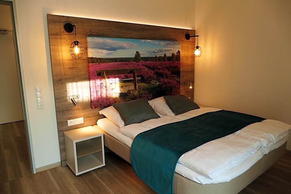 Meyn's Apartments & Hotel