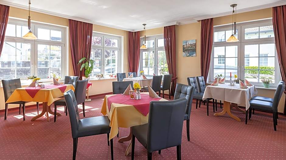 Hotel am Wariner See