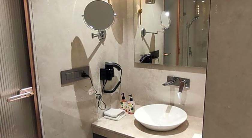 Hotel Rajshree