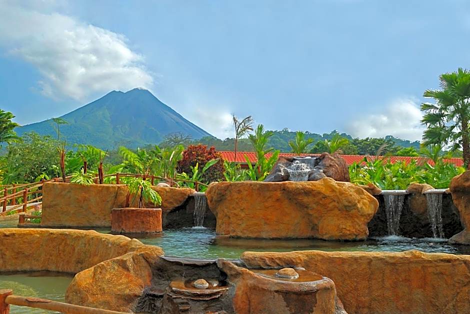 Volcano Lodge, Hotel & Thermal Experience