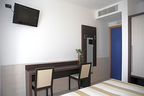 Two Connecting Double Rooms