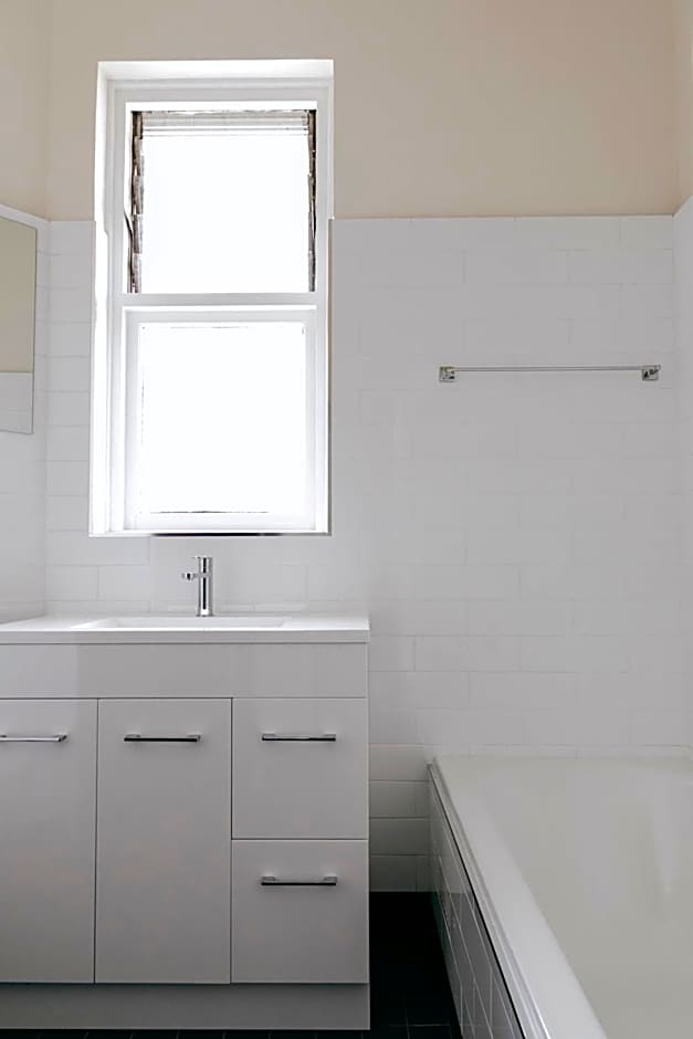 General Roberts Hotel