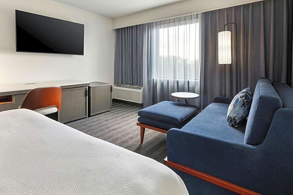 Courtyard by Marriott Wichita East
