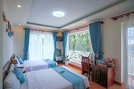 Superior Quadruple Room with Balcony