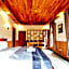 KNN Luxury Hill