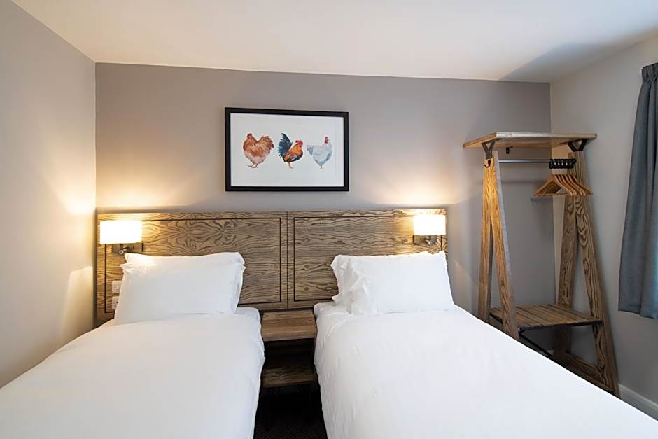 Paisley Pear, Brackley by Marston's Inns