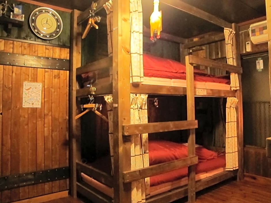 Hostel Oomori Souko