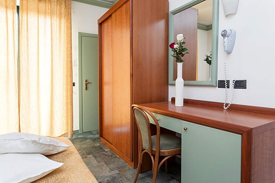 Hotel Zeus