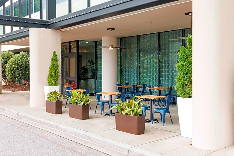 Hilton Greenville