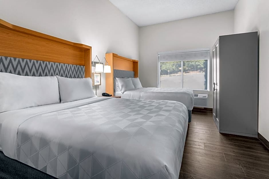 Holiday Inn & Suites Bothell an IHG Hotel