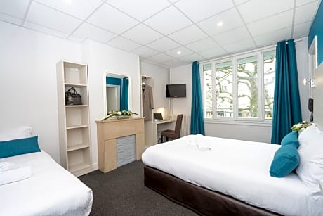 Twin Room with Bathroom