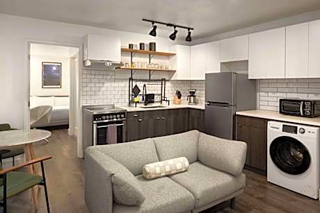 Reside Seattle Downtown, a Wyndham Residence