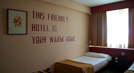 DOUBLE OR TWIN STANDARD