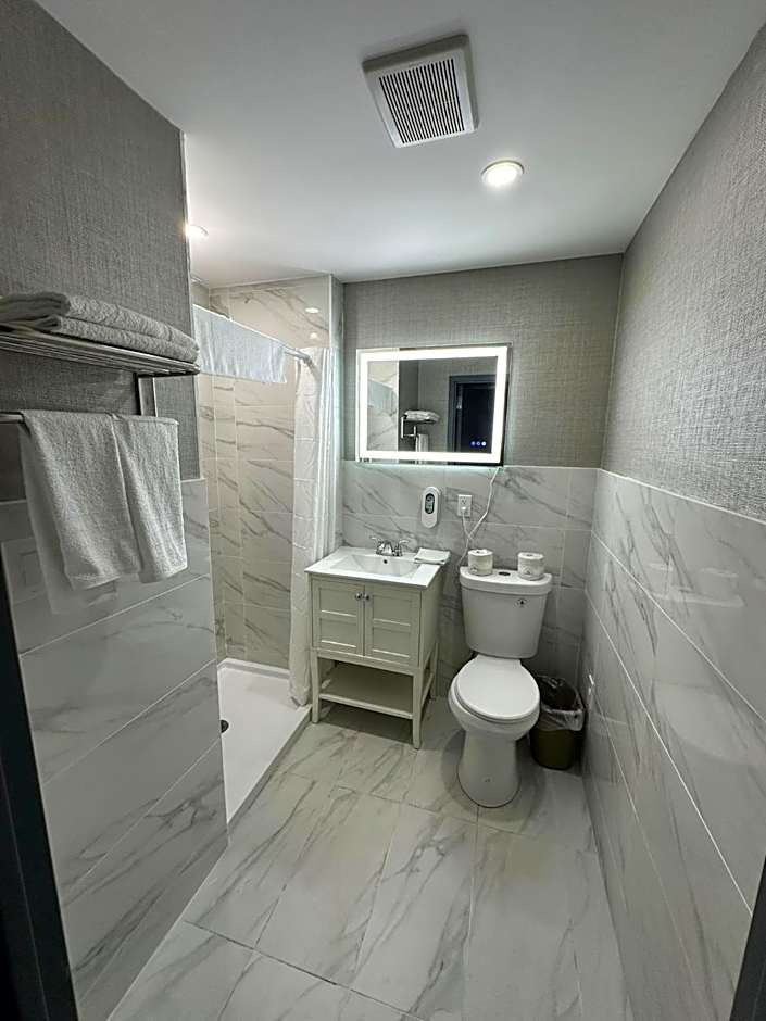 Hotel Fuego Bronx BRAND NEW