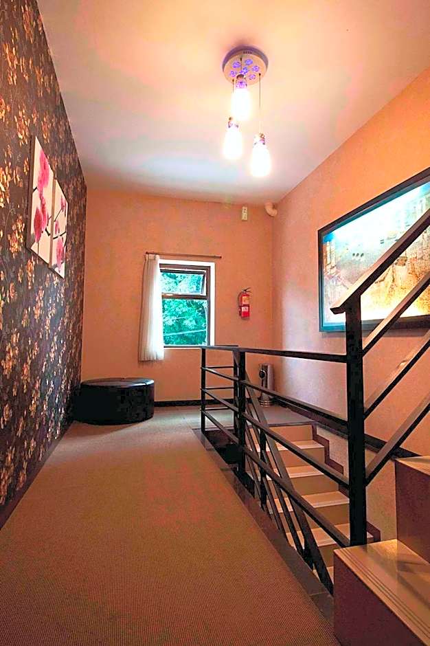 Mine Home Hotel Cihampelas