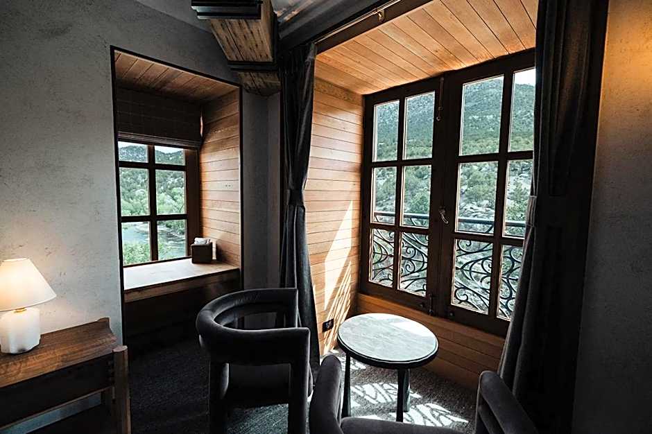 Surf Hotel & Chateau