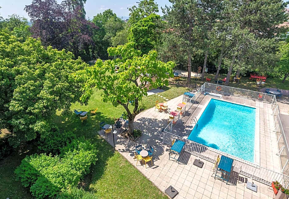 B&B HOTEL Lyon Nord 4 étoiles