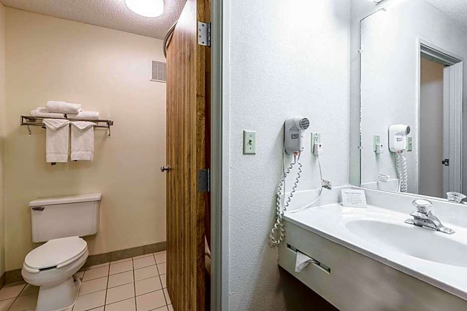 Quality Inn Kearney South