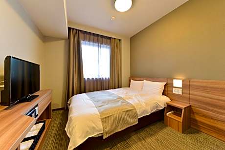 Adjoining Double Room with Shower - Non Smoking - No Daily Cleaning