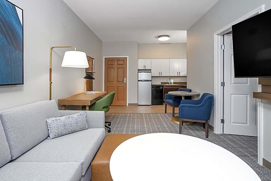 Staybridge Suites Williamsville - Buffalo