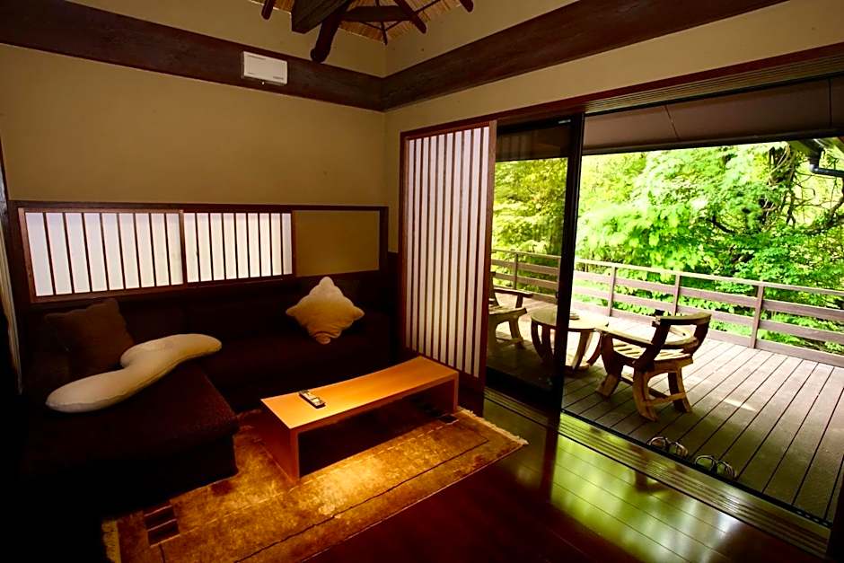 Satonoyu Waraku 13 years or older