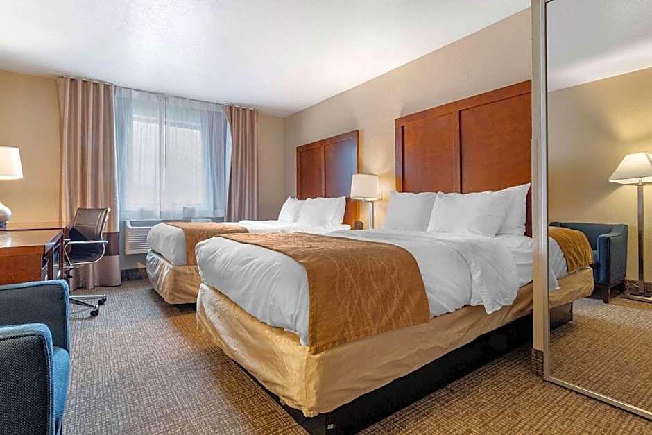 Comfort Inn & Suites South Hill I-85