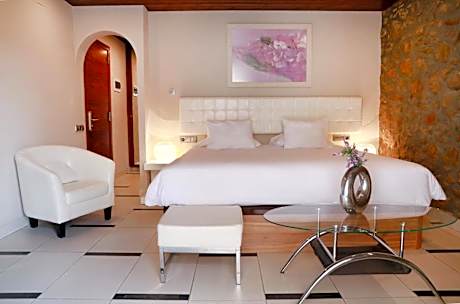 King Room with Spa Bath